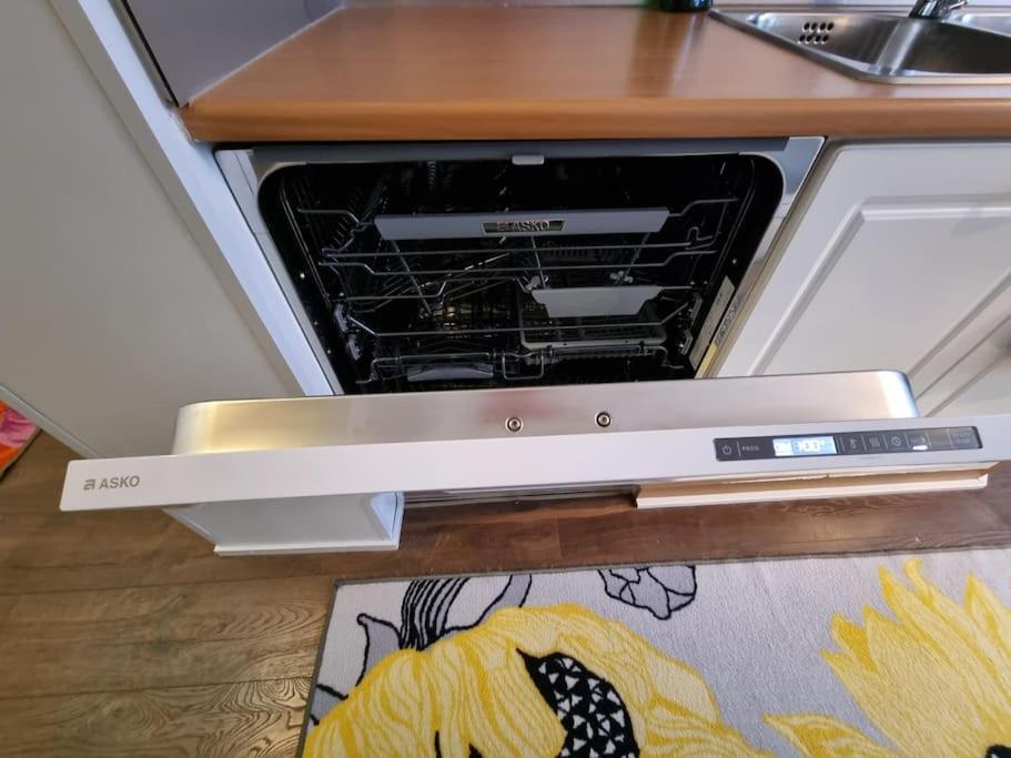 Valoisa Huoneisto Jossa Erinomaiset Vuoteet. Mikkeli Dış mekan fotoğraf