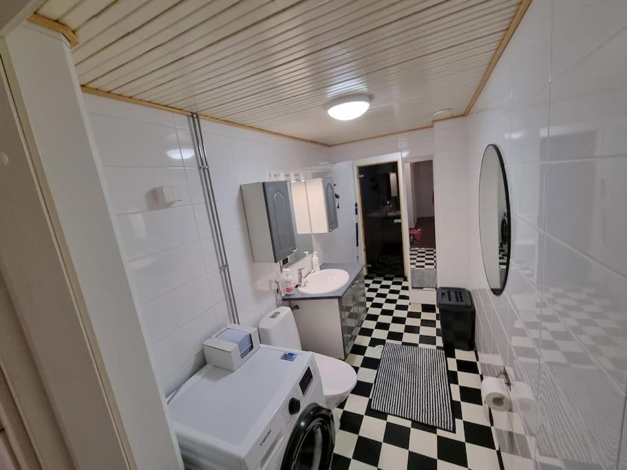 Valoisa Huoneisto Jossa Erinomaiset Vuoteet. Mikkeli Dış mekan fotoğraf